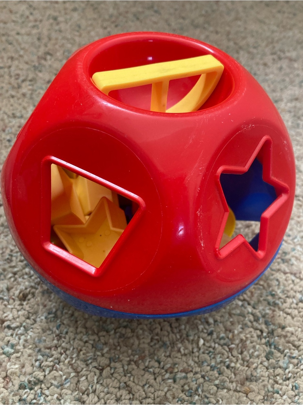 Tupperware Red and Blue Shape Sorter with Yellow Inserts - Picture 2 of 2